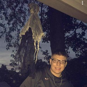 Meet your Posher, Bryson